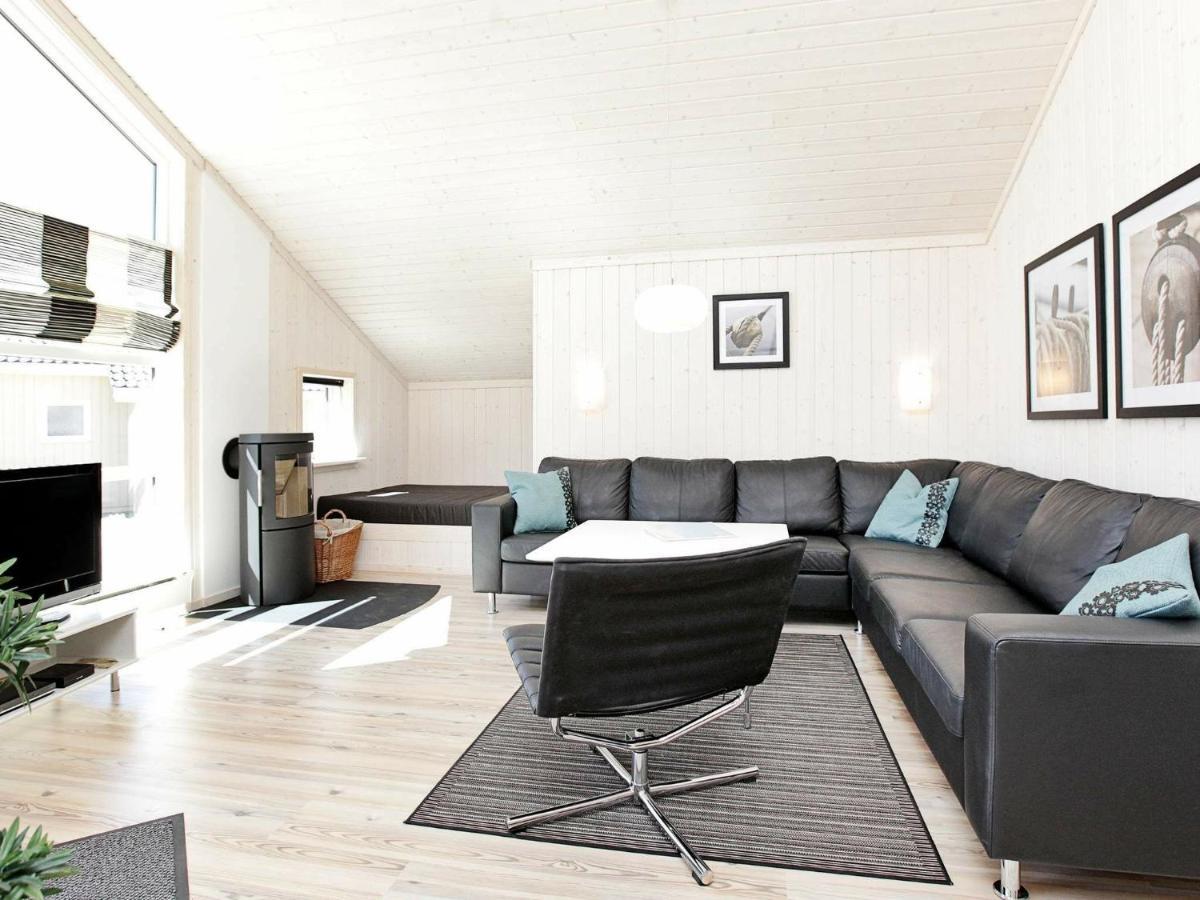 Four-Bedroom Holiday Home In Grossenbrode 1 Exterior foto