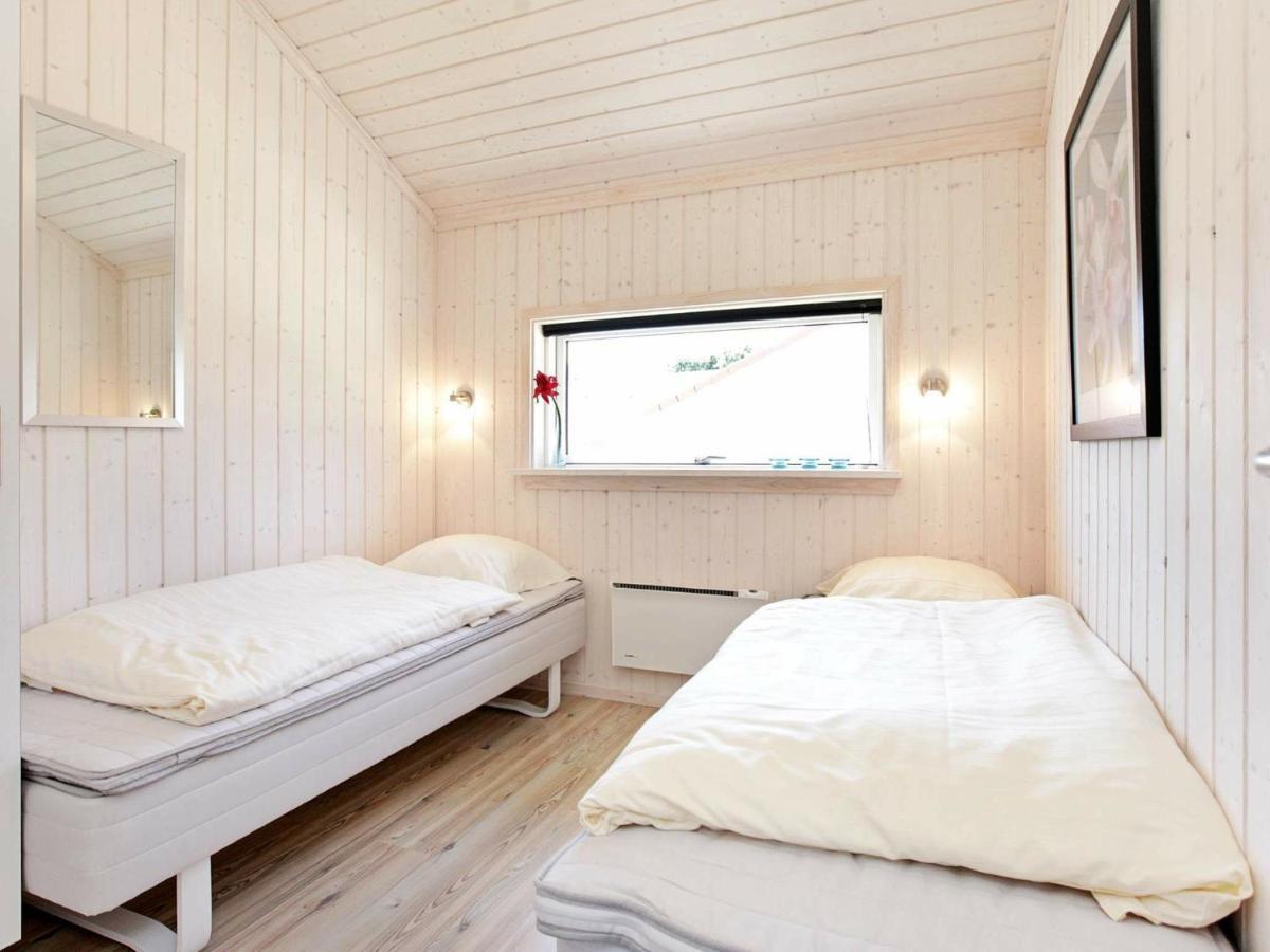Four-Bedroom Holiday Home In Grossenbrode 1 Exterior foto